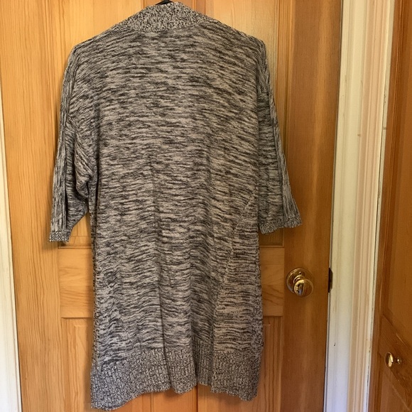 REITMANS SWEATER - Picture 3 of 3